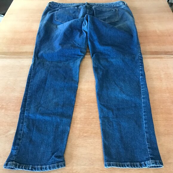 Torrid Premium Jeans Women 18 Blue Mid Rise Beaded Floral Stretch Preppy 17974 - Picture 2 of 15